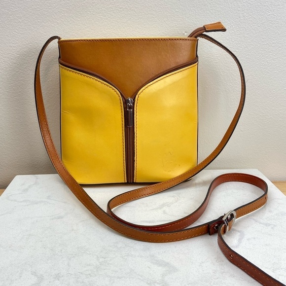 VERA PELLE ITALY MINI CROSSBODY LEATHER BAG - Picture 2 of 8